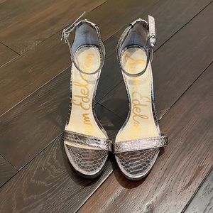 Sam Edelman Eleanor heels